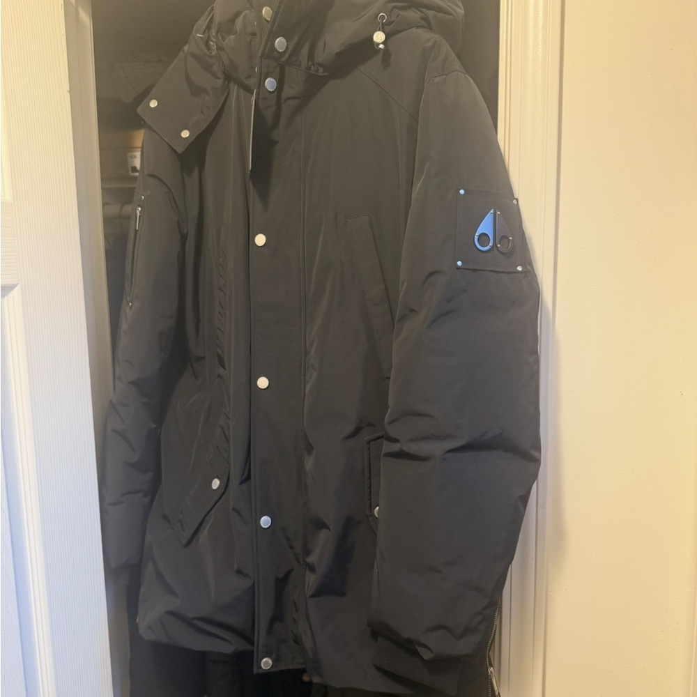 Moose Knuckles Black Puffer Jacket